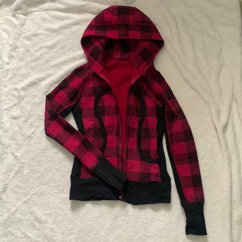 Lululemon scuba size 4